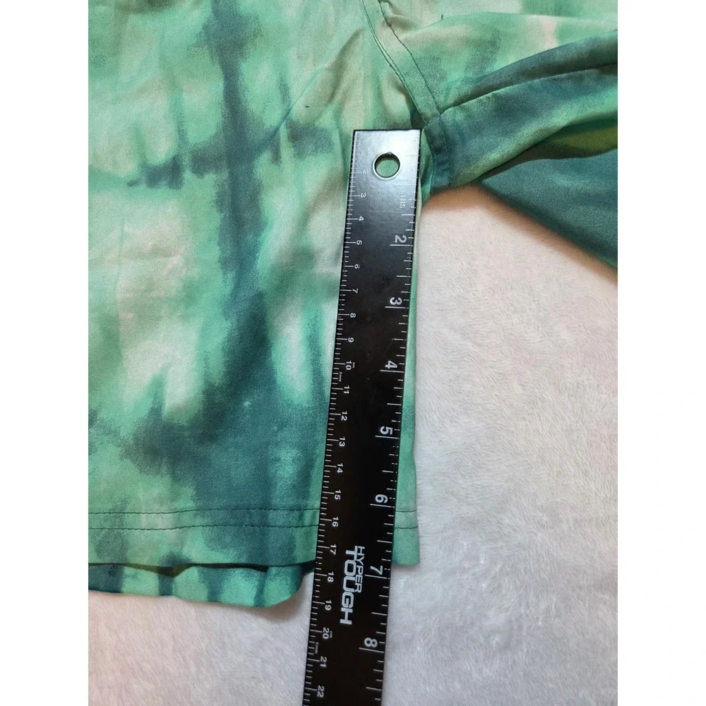 288. iXtreme Class Boys Green Tie Dye Board Shorts Swim Trunks Size 8